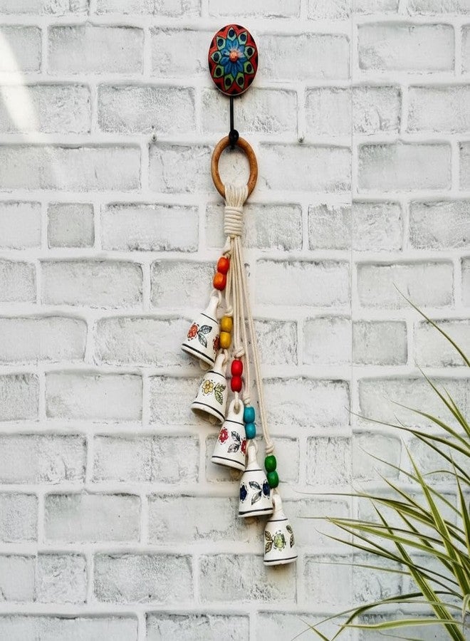 Crafty Co - Think Creative مجموعة أجراس معلقة من السيراميك المكرمية المصنوعة يدويًا من كرافتي كو. - باقة من 5 أجراس صغيرة متعددة الألوان مع خطاف خشبي | أجراس صغيرة مزخرفة احتفالية لعيد ديوالي ولتعليقها على الجدران في المنزل والشرفة والباب - Image 1